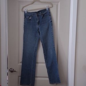 New York and Company Bootcut Jeans (6 tall)